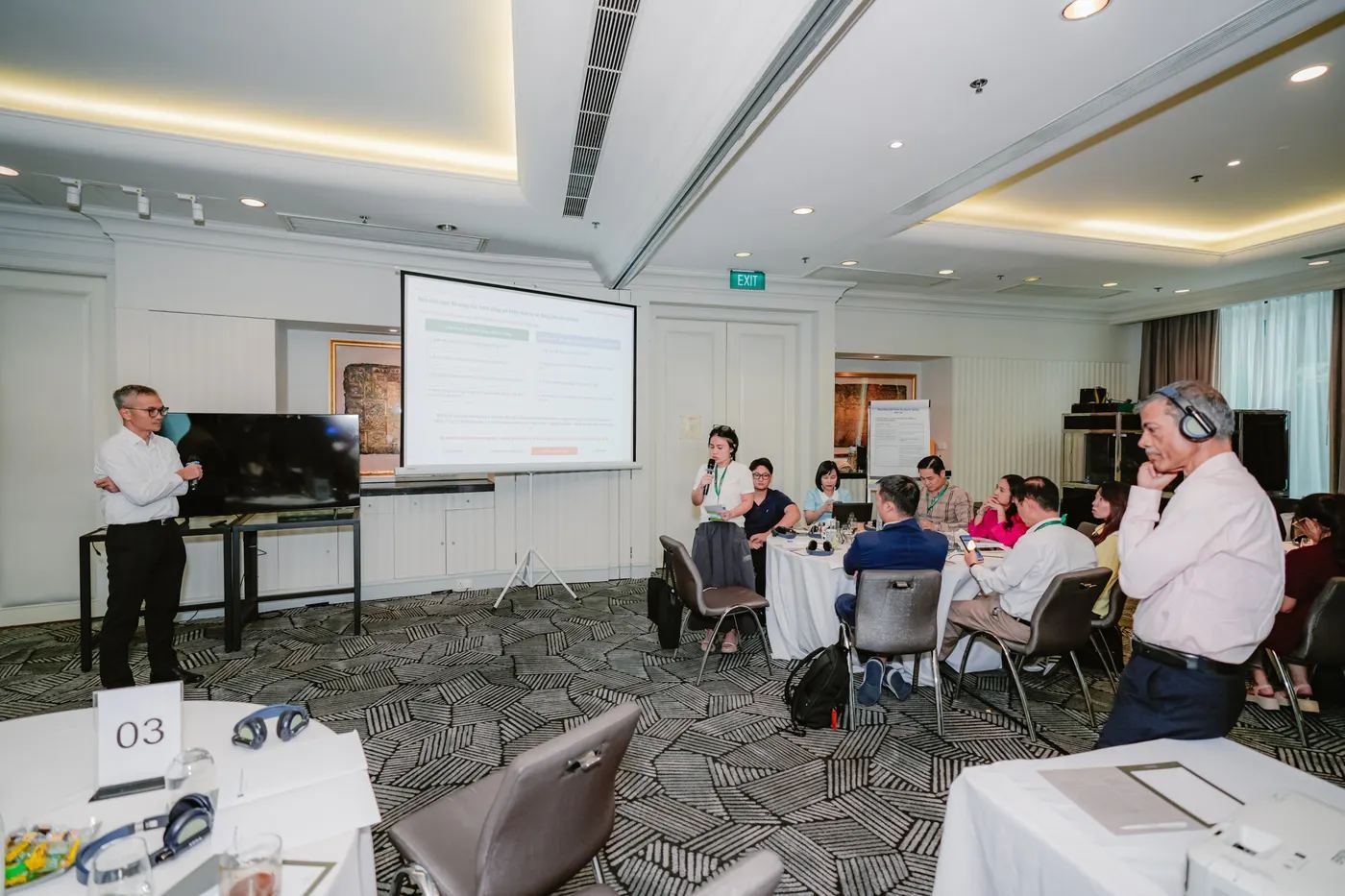 Lớp học lãnh đạo do Newing tổ chức