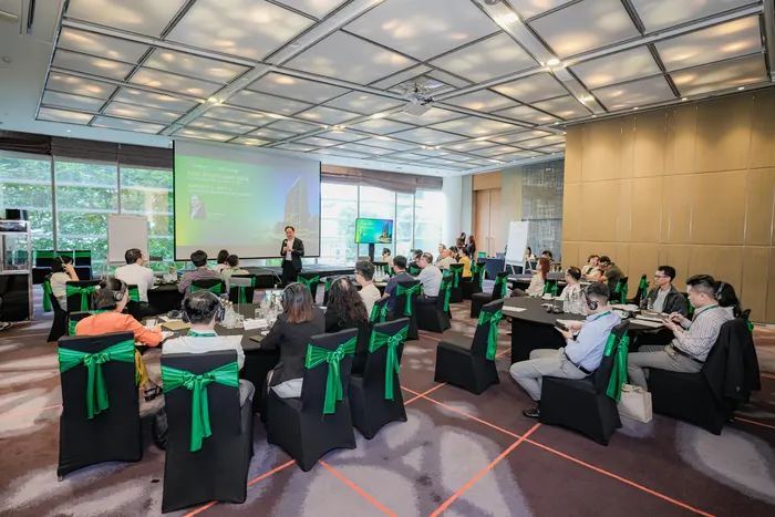 Buổi học lãnh đạo do Newing tổ chức
