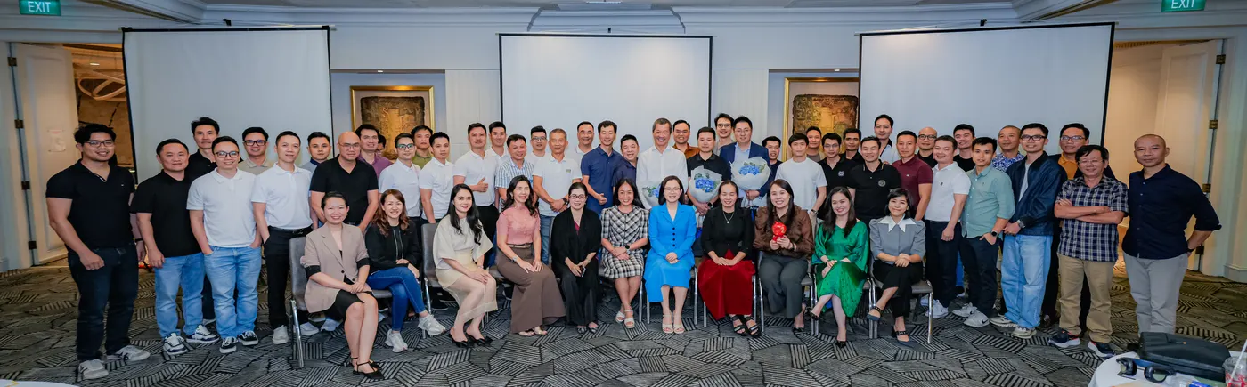 Lãnh đạo tham gia chương trình do Newing tổ chức